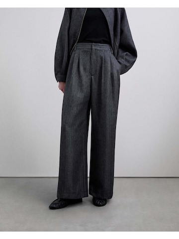 Regular Pantaloni 'New Choussy' de la Scalpers pe gri: față