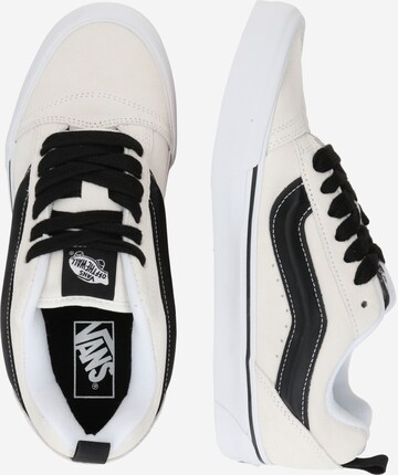 Baskets basses 'Knu Skool' VANS en blanc