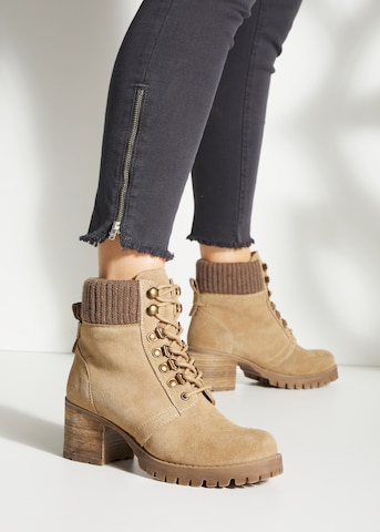 Boots LASCANA en marron : devant