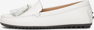 Kazar Moccasin in White: front