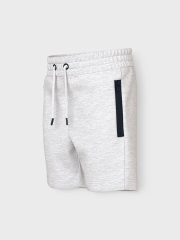 regular Pantaloni 'VOBAN' di NAME IT in grigio