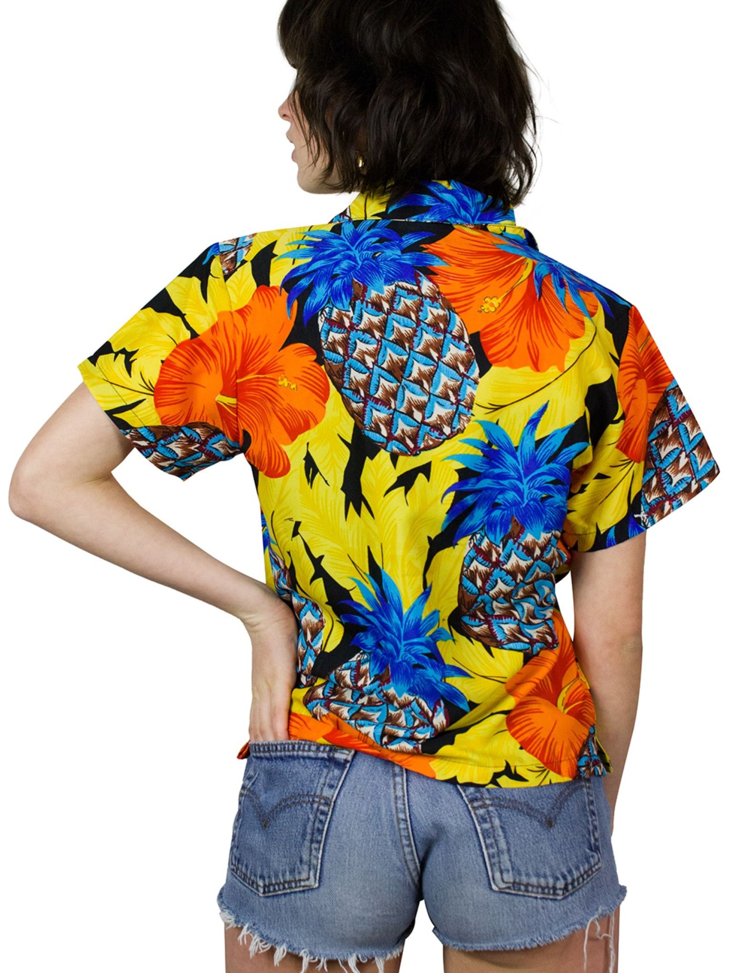 King Kameha Bluse 'Pineapple Hibiscus Black Line'‌‌‌‌ in Gelb