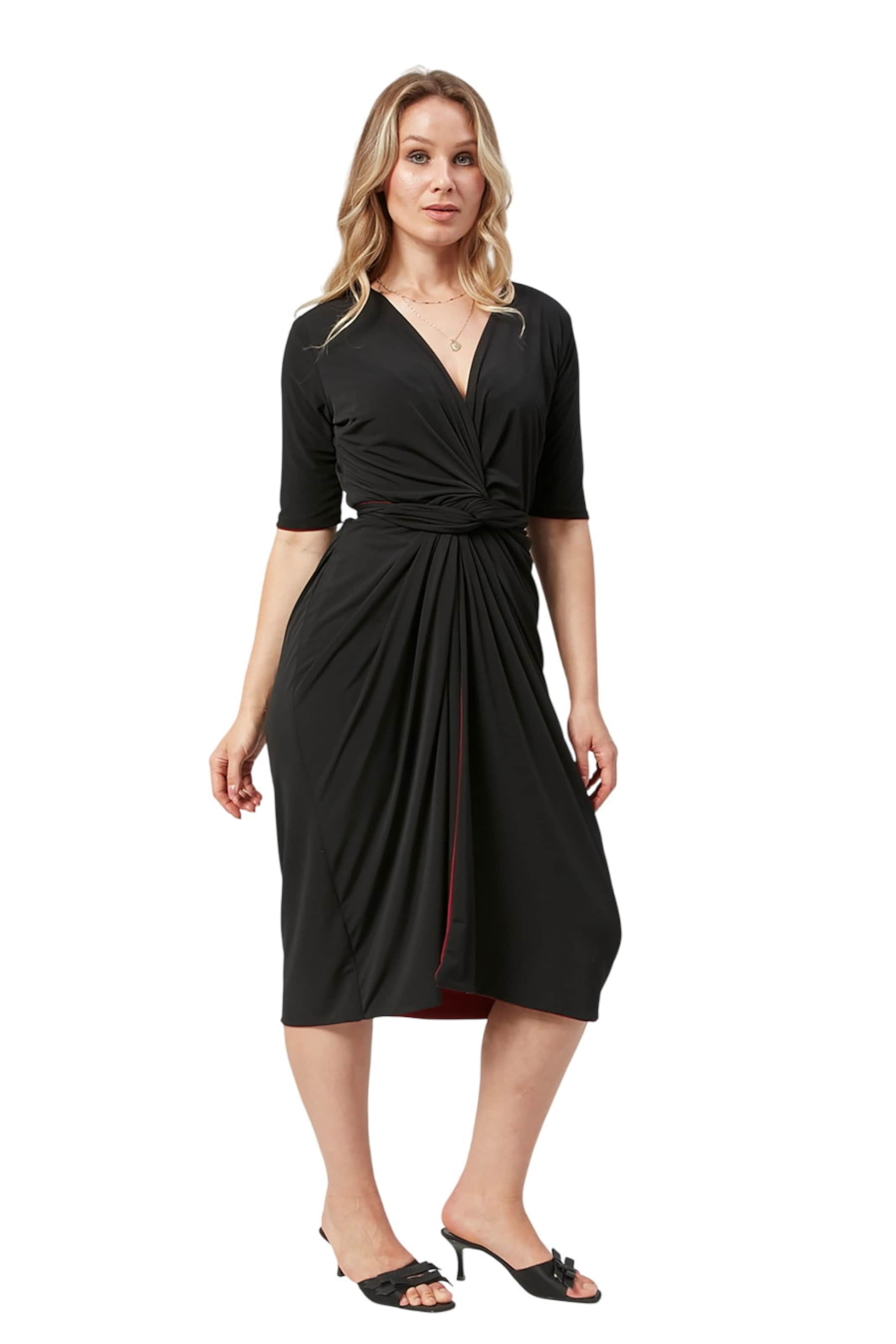 LYN MAMA Dress in Black