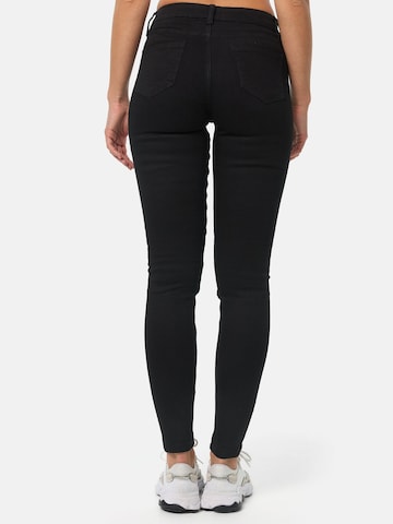 Tazzio Skinny Jeans 'F114' in Schwarz