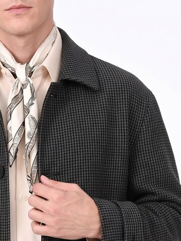 ALLTHEMEN Winter Coat 'Weitblick' in Grey
