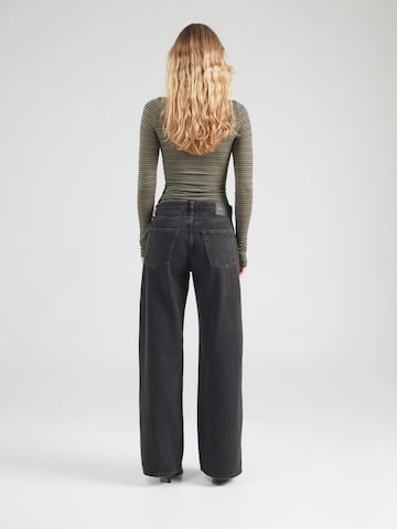 Wide Leg Jean 'Paz' WEEKDAY en noir