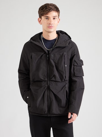 Lyle & Scott Between-season jacket in Black: front