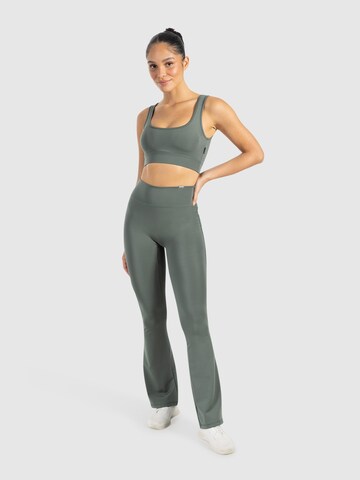 Smilodox Flared Leggings 'Loreen' in Green