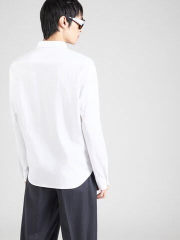 Coupe regular Chemise 'Motion' BOSS en blanc