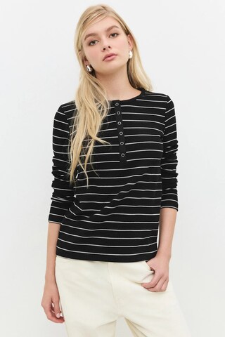 T-shirt No Matter What en noir : devant