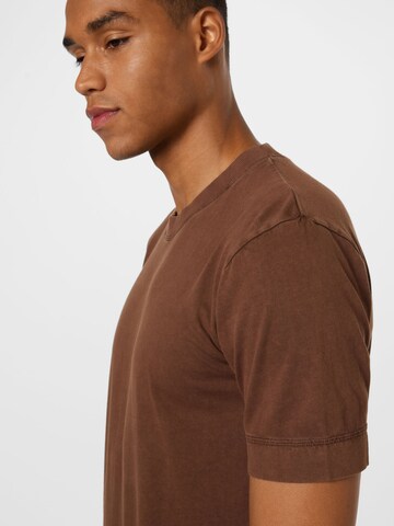 T-Shirt DRYKORN en marron