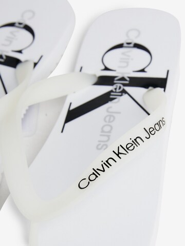 Tongs Calvin Klein Jeans en blanc