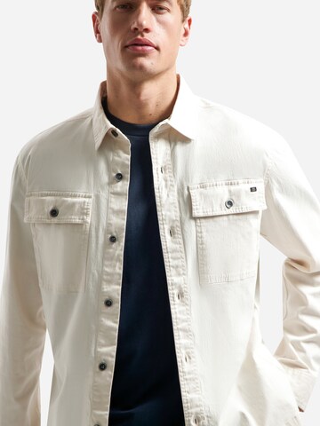 Coupe regular Chemise No Excess en beige