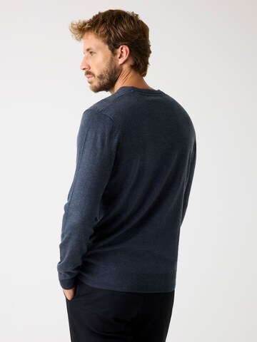 GUESS Sweater in Blue