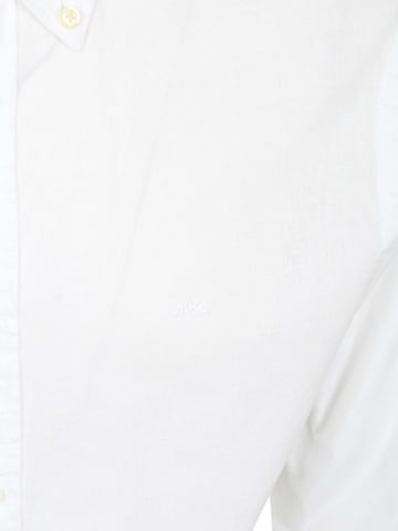 Coupe regular Chemise McGREGOR en blanc