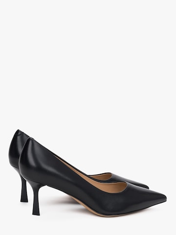 Décolleté '9106-11' di Estro in nero