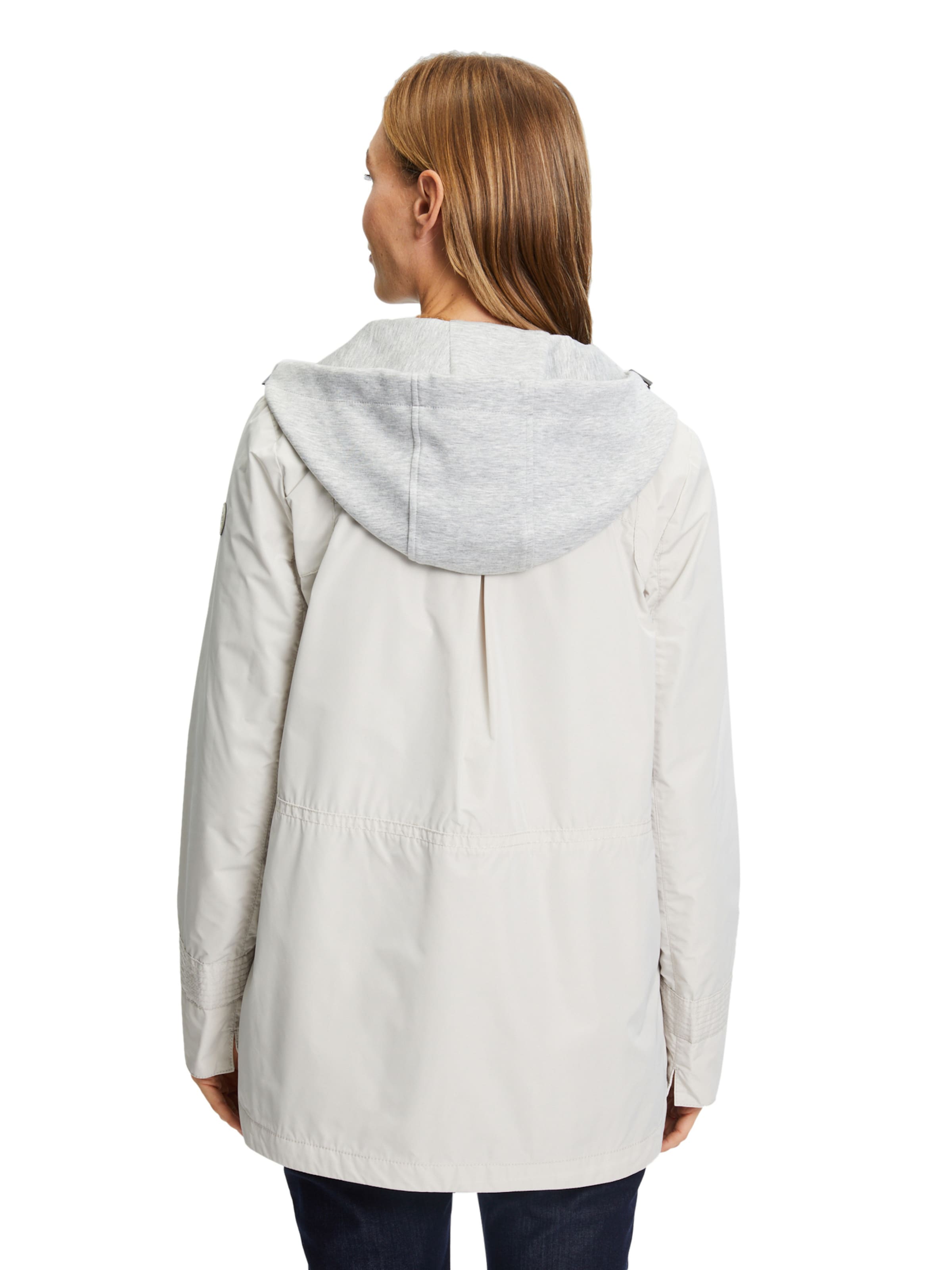 Amber & June Prechodná bunda - Sivá