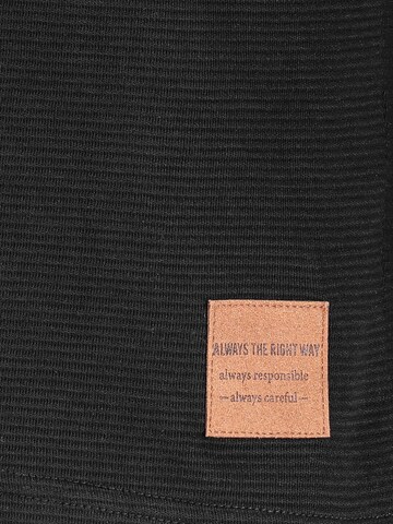 Sublevel Shirt in Black