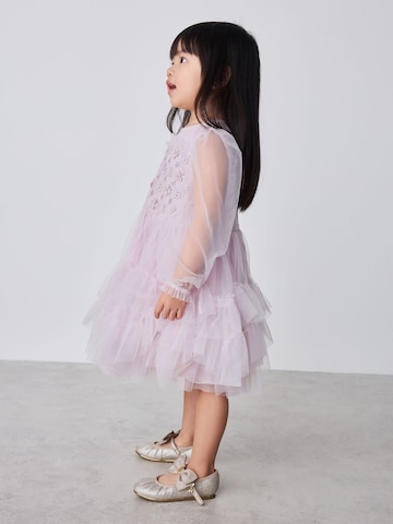Robe Baker by Ted Baker en rose