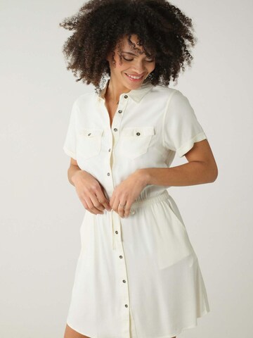 Robe-chemise 'Alarha' Deeluxe en beige