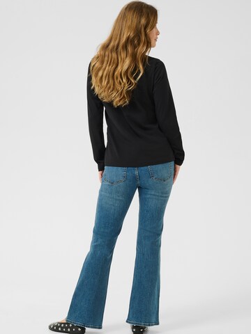 Tricou de la CULTURE pe negru