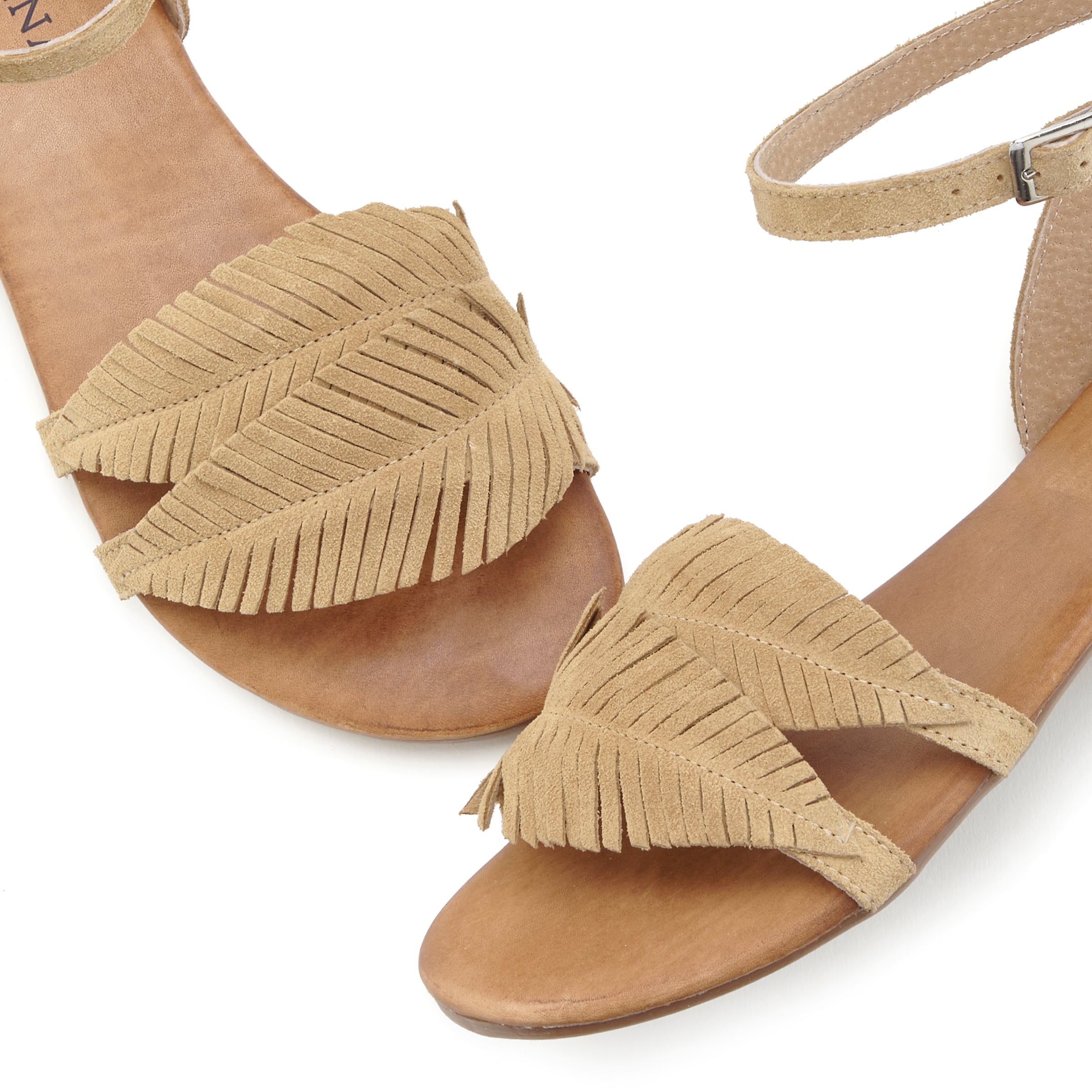 LASCANA Strap sandal in Beige