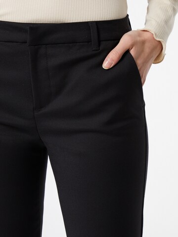 VERO MODA Slimfit Chino nadrág - fekete