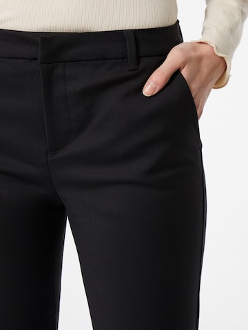 VERO MODA Slimfit Παντελόνι τσίνο σε μαύρο