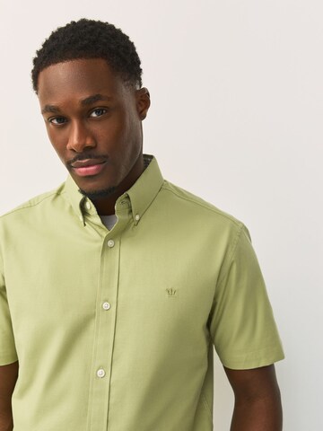 Next - Ajuste regular Camisa en verde
