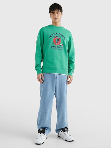 Tommy Jeans Sweatshirt in Green