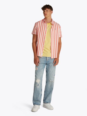 Tommy Jeans Средняя посадка Рубашка в Белый