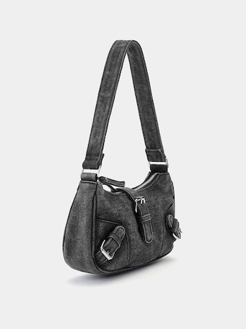 Pull&Bear Shoulder Bag in Black: front