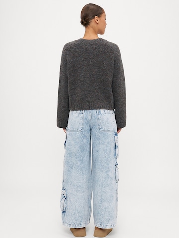 Vero Moda Petite Sweater 'VMINGRID' in Grey