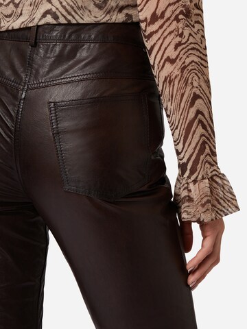 RICANO - Slimfit Pantalón '8909' en marrón