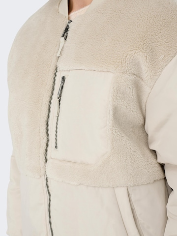 ONLY Between-Season Jacket 'EMMY' in Beige