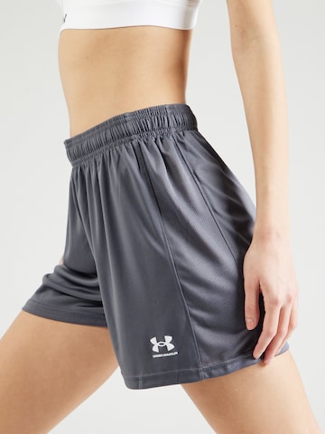 UNDER ARMOUR - Regular Calças de desporto 'Challenger' em cinzento