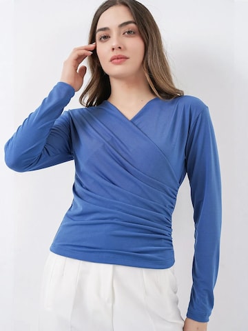 Bigdart Shirt in Blue: front