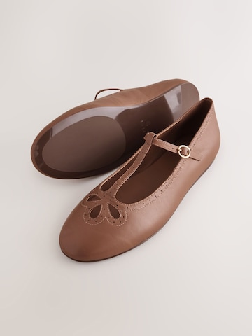 Ballerina con cinturino di Next in marrone