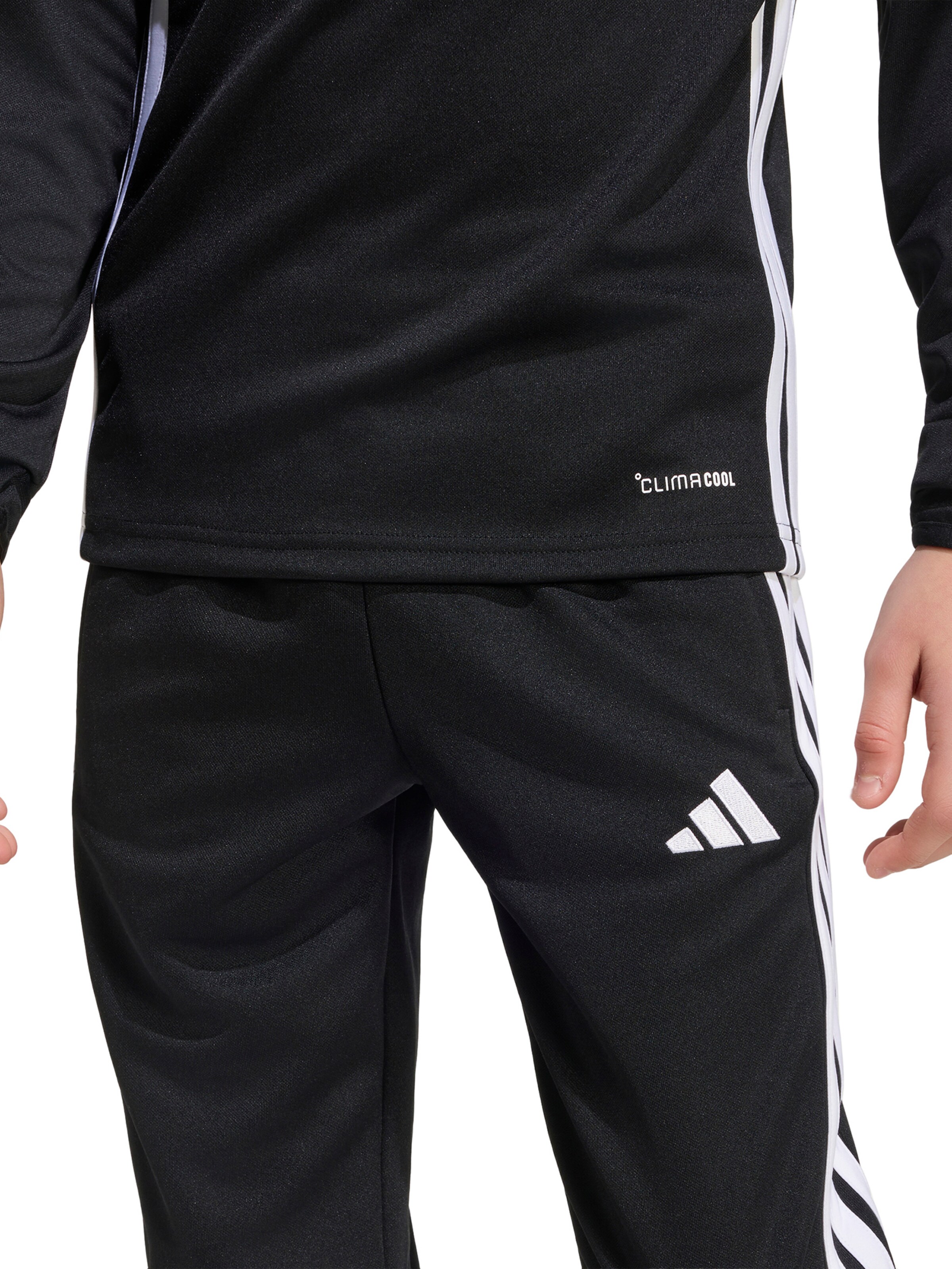 ADIDAS PERFORMANCE Функционална тениска 'Tiro' в черно