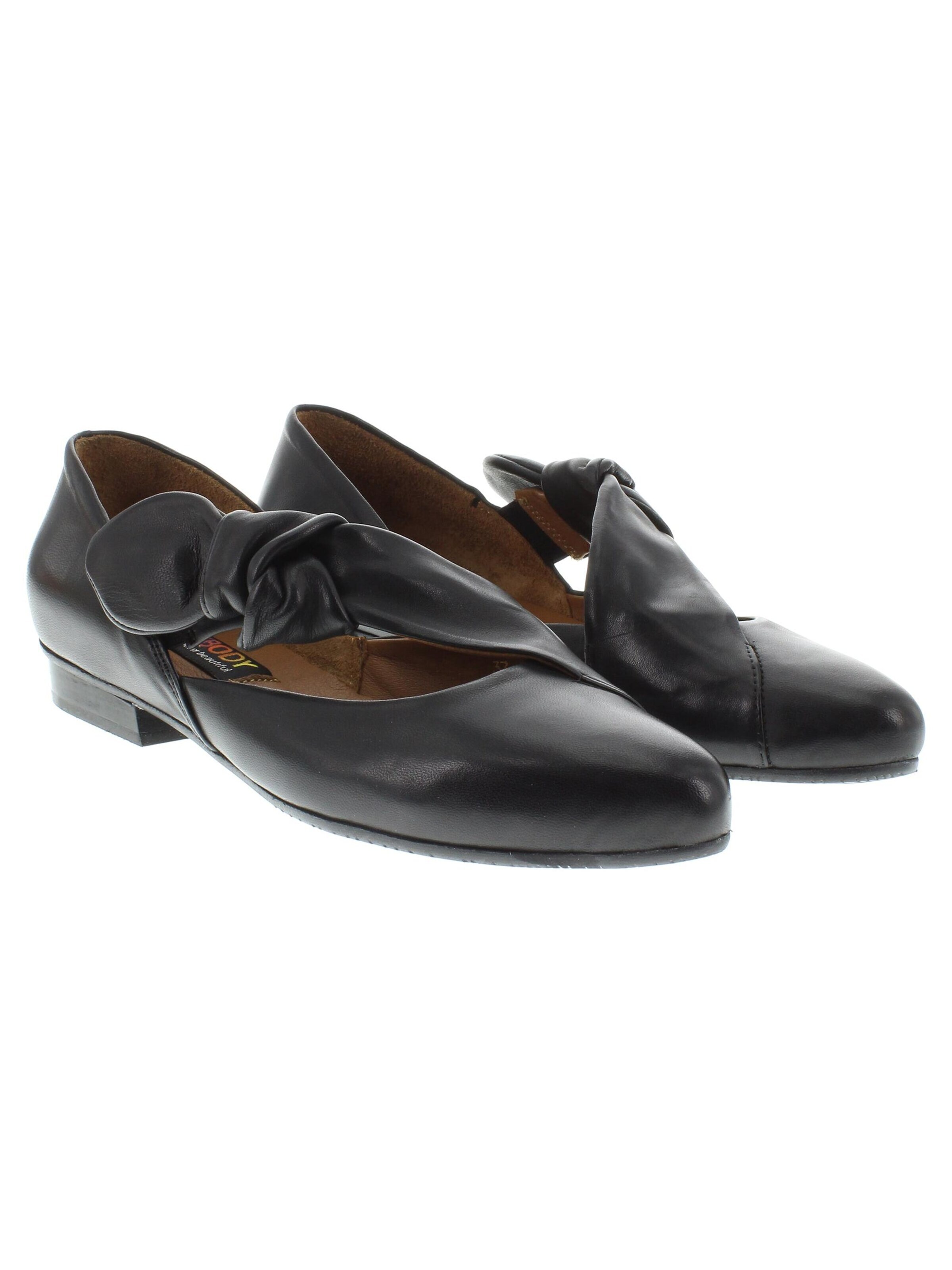 Everybody Ballet Flats with Strap 'BULBOLA - schicker Ballerina' in Black
