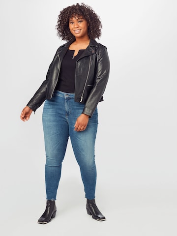 ABOUT YOU Curvy Shirt 'Selma' in Zwart