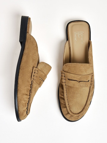 Friends Like These - Zapatos abiertos en gris