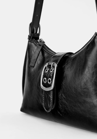 Pull&Bear Torba za čez ramo | črna barva