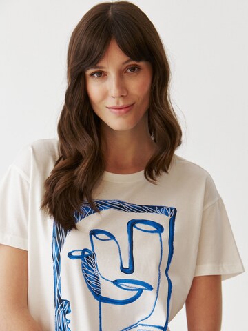 T-shirt 'CARLA' TATUUM en blanc