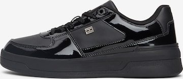 TOMMY HILFIGER Sneakers laag in Zwart: voorkant