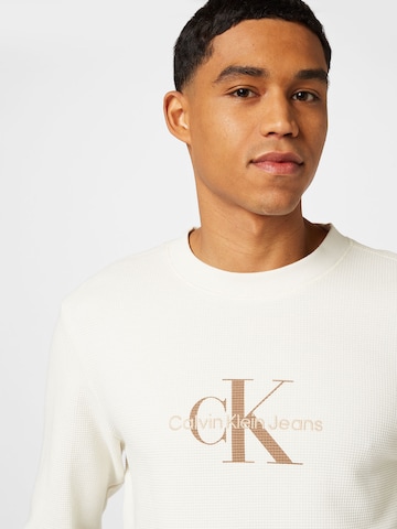 Calvin Klein Jeans T-shirt i vit