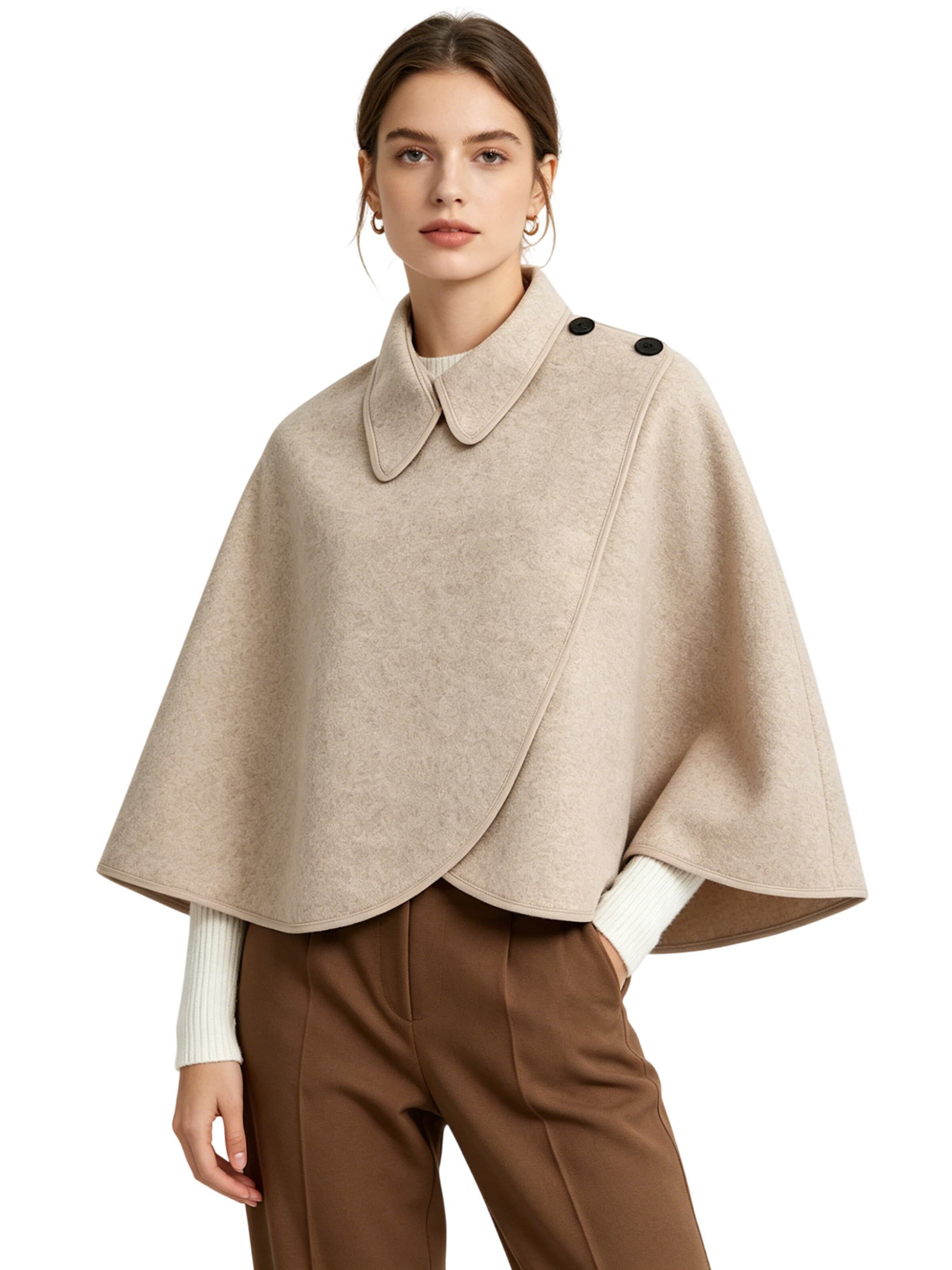 Magicshe Cape 'Elegantes Winter Cape' in Beige: front