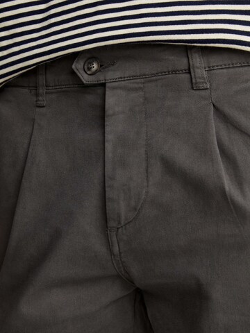 Scalpers Loosefit Élére vasalt nadrágok 'Firenze' - szürke