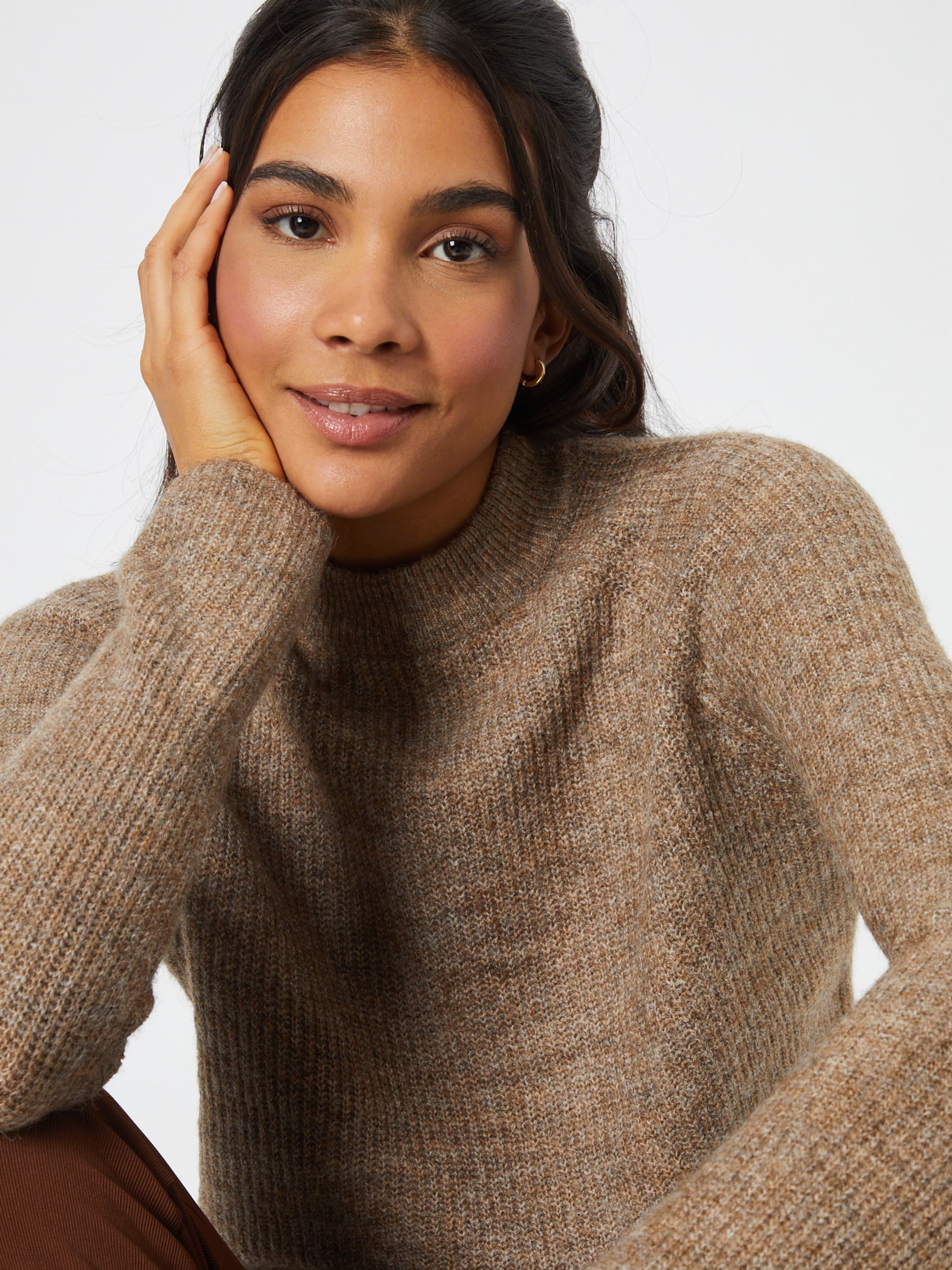PIECES Trui Ellen in Beige ABOUT YOU