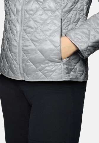 Betty Barclay Winterjas in Wit